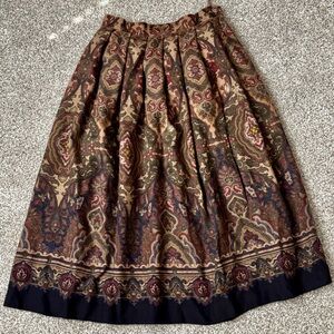 Vntg Aquascutum of London Elegant Brown Paisley Print A-Lined Skirt with Linings